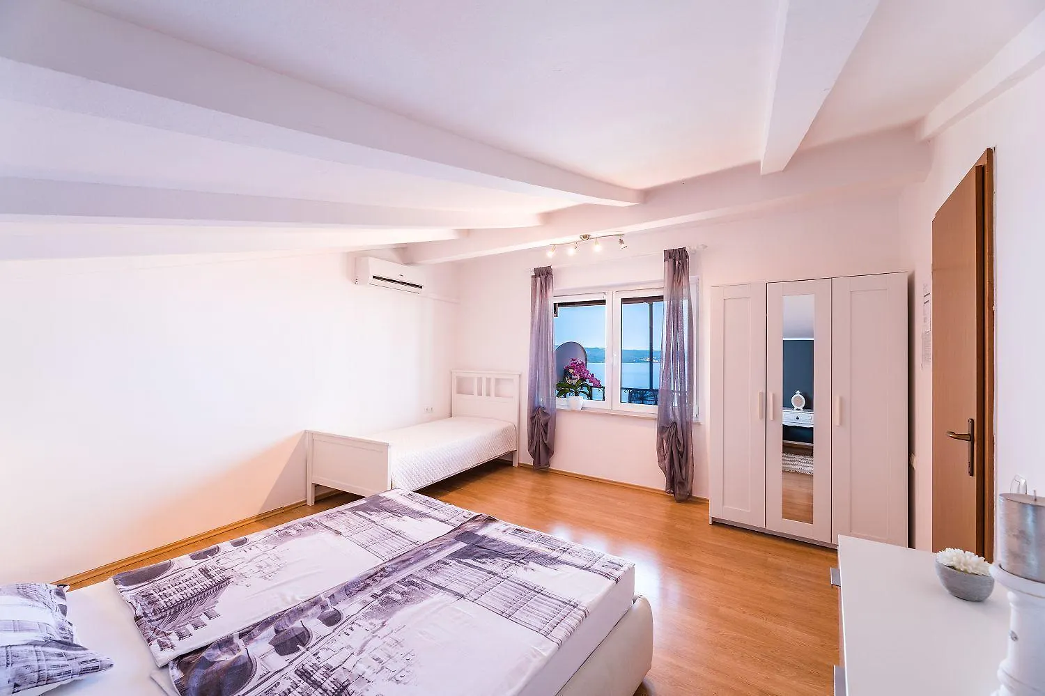 Beeindruckendes Apartment Nur 500 Meter Zum Strand Mit Meerblick, Flat-Screen Tv Auf Dem Balkon, Bbq Dramalj